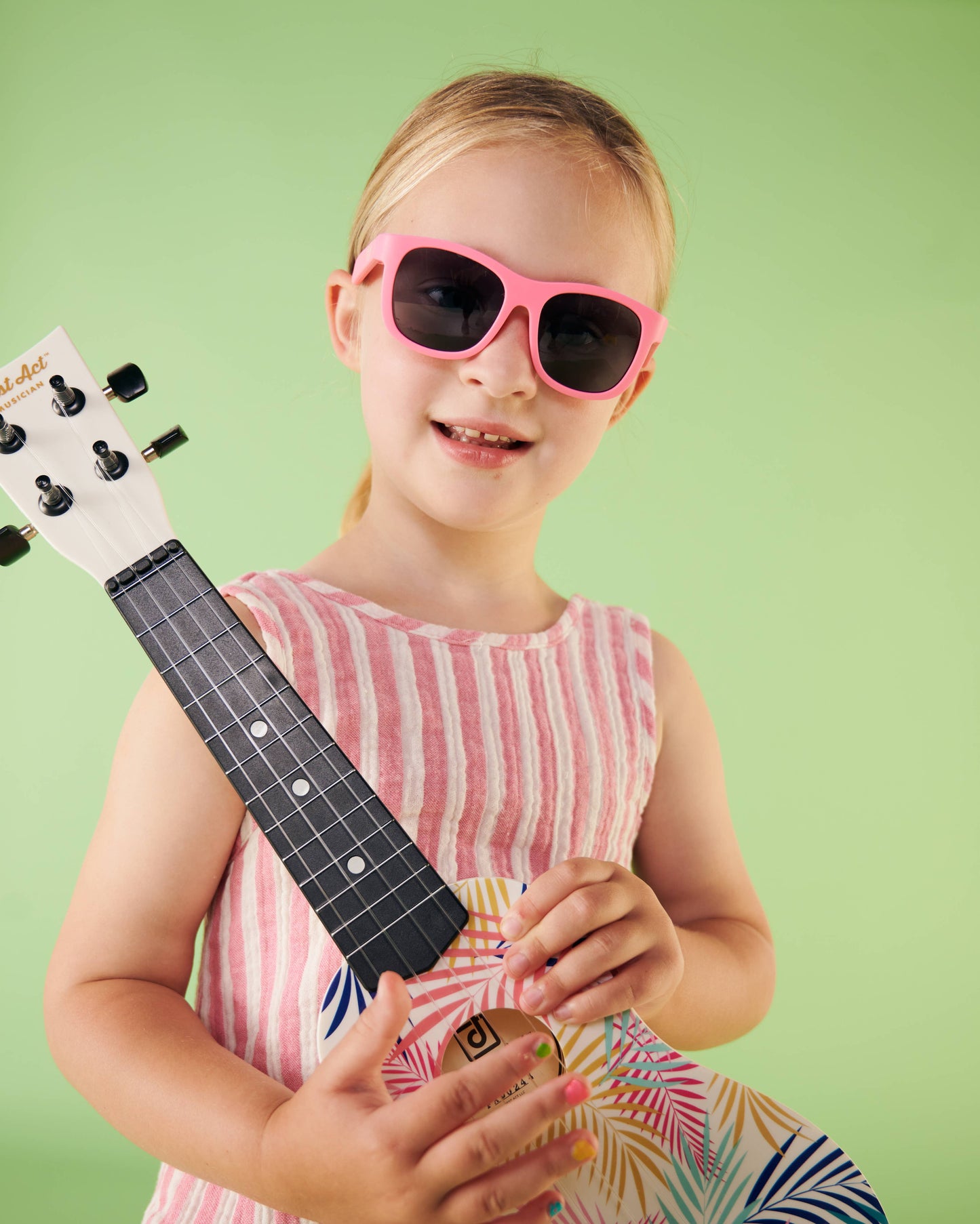 Think Pink Navigator Kids Sunglasses Stocking Stuffers: 3-5Y / Navigator