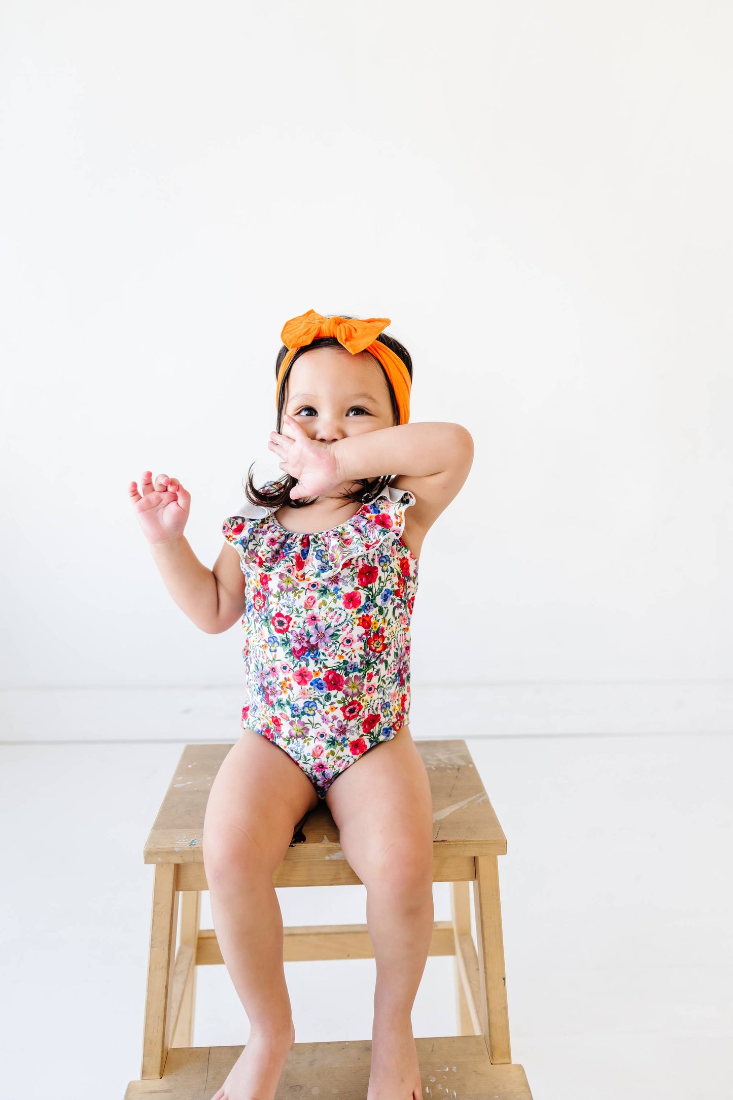 THE KNOT: tiger orange