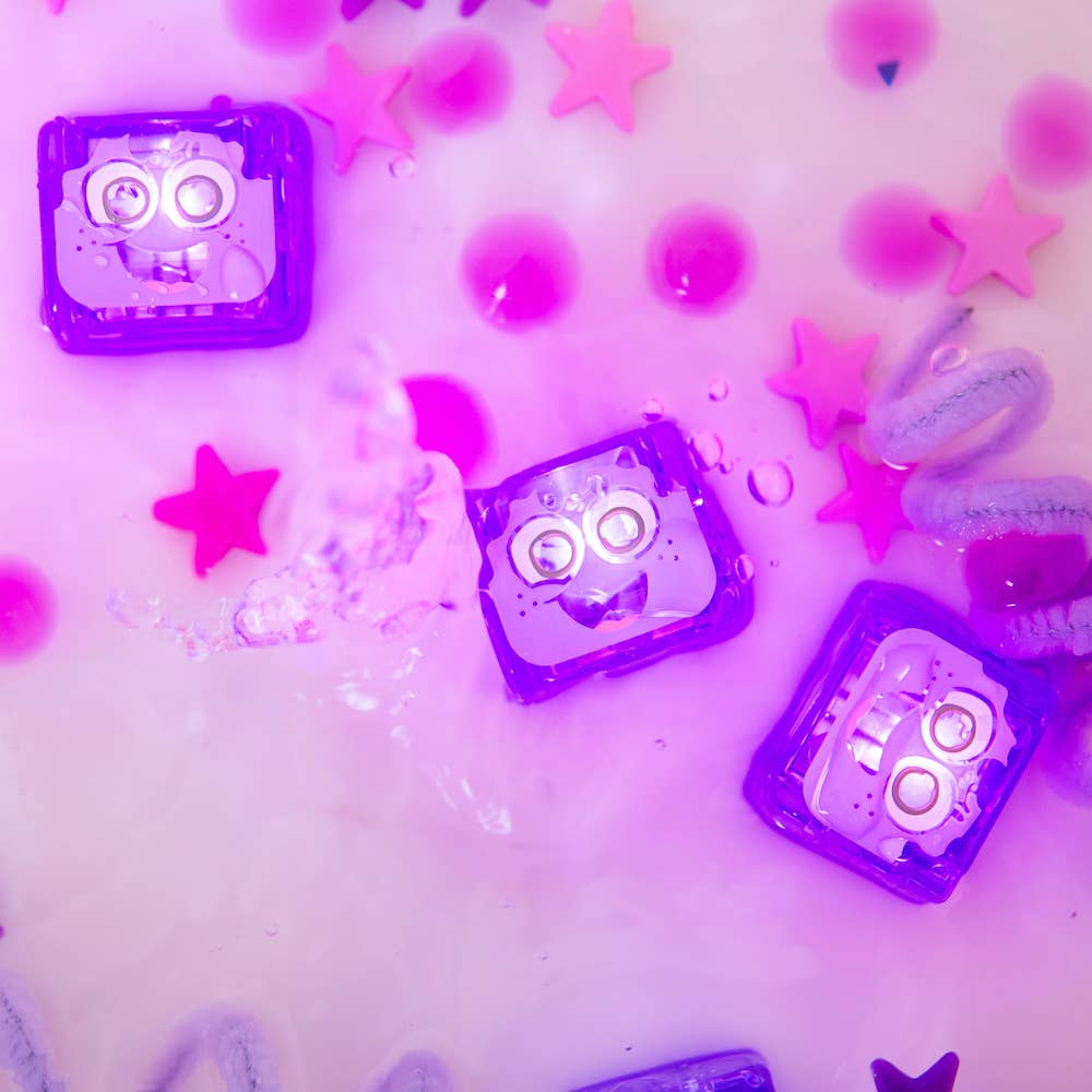 Glo Pals Light-Up Cubes- Lumi (Purple)