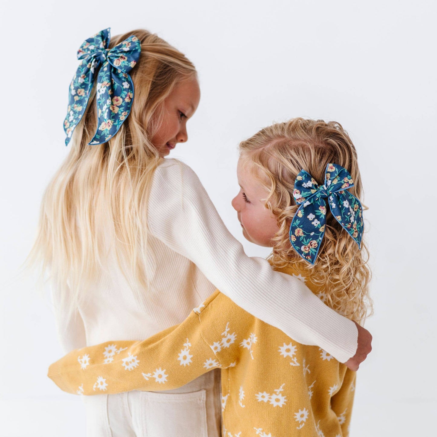 Baby Bling® Big Belle hair bow clip: Light Orchid Butterfly