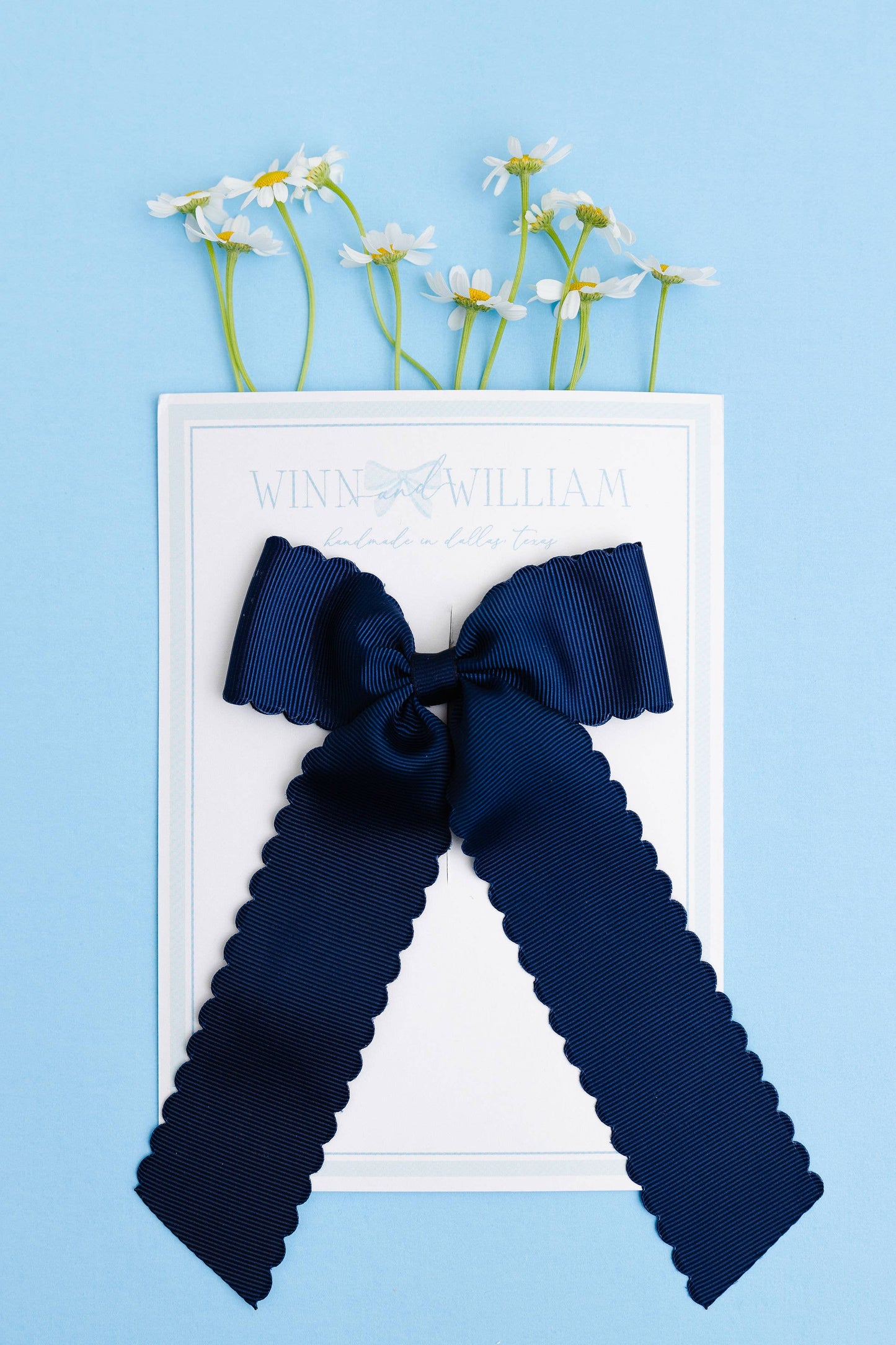 Scalloped Long-tail Bow: Lavender / Medium