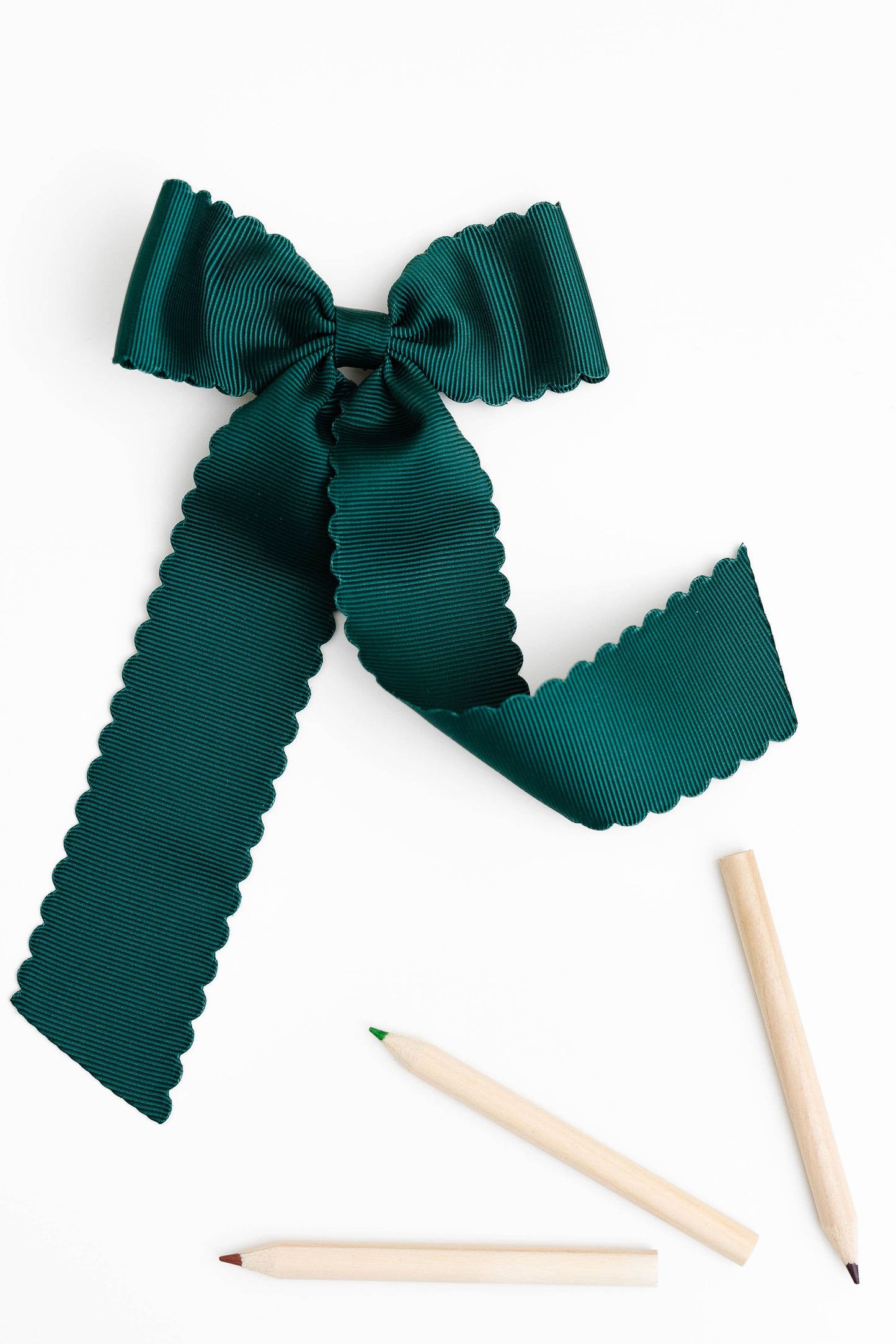 Scalloped Long-tail Bow: Lavender / Medium