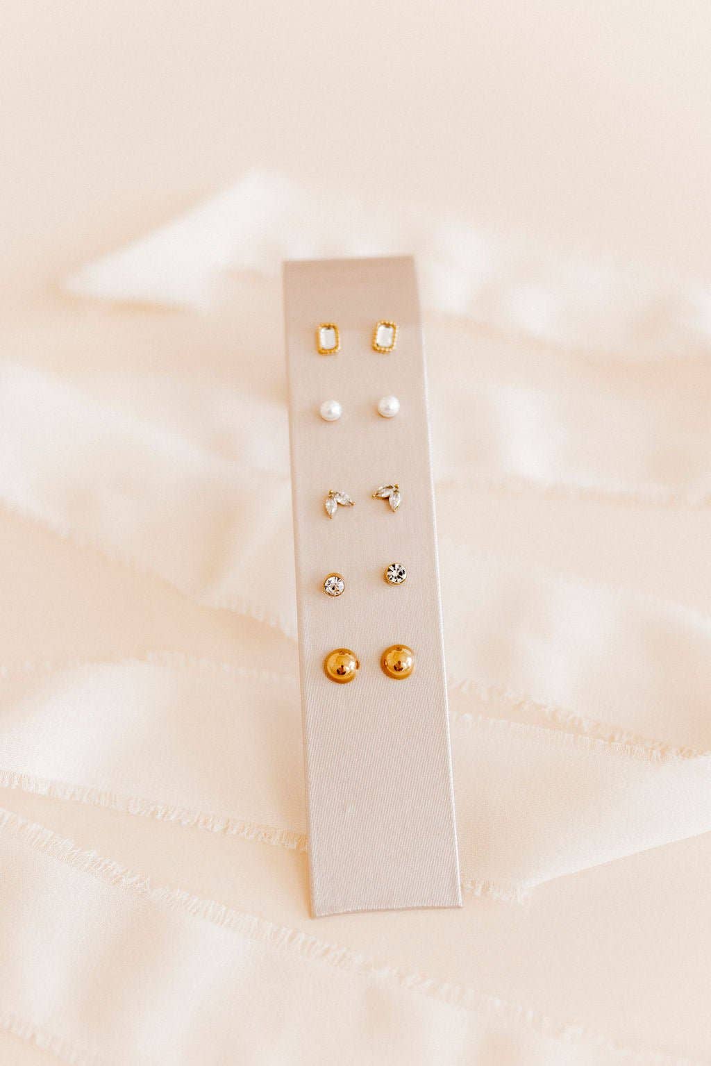 Payton Pearl White 5mm Screwback Stud Earrings